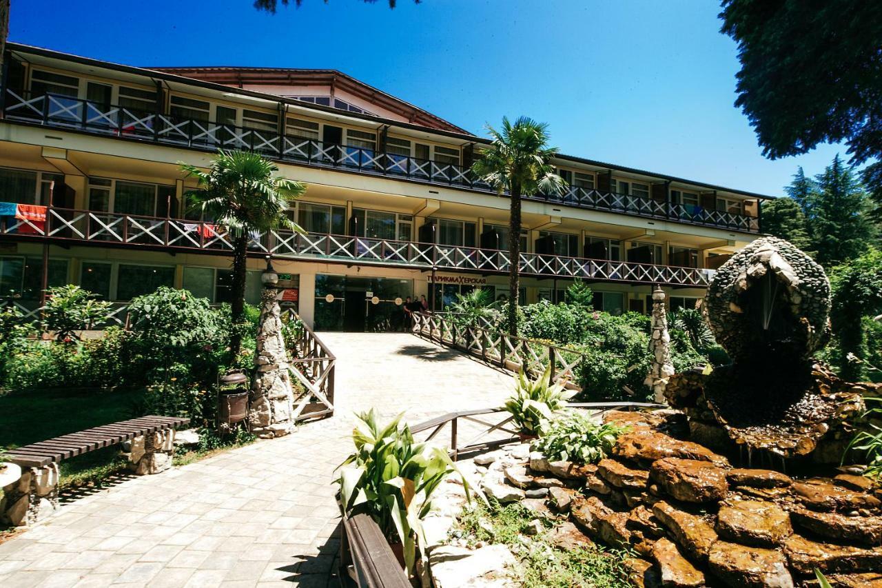 Pitsunda Hotel Pizunda Exterior photo